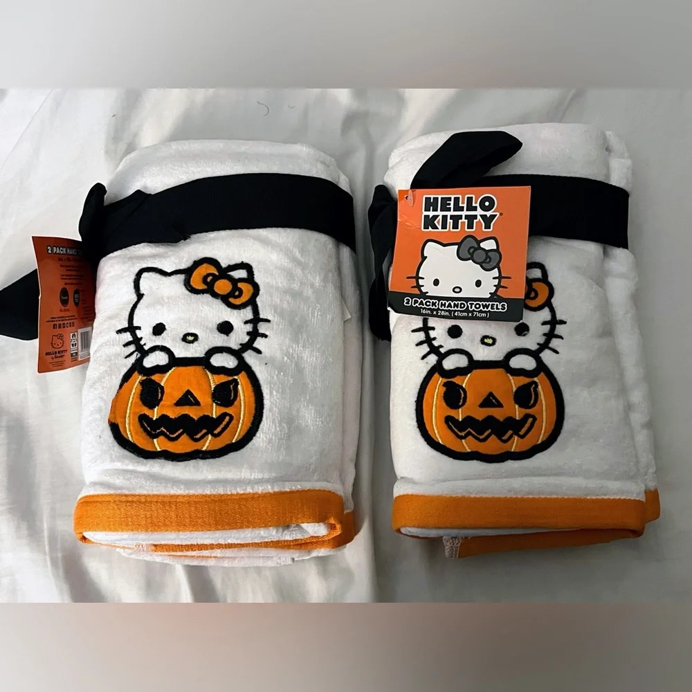 Sanrio Hello Kitty Halloween Pumpkin Hand Towels—Bundle